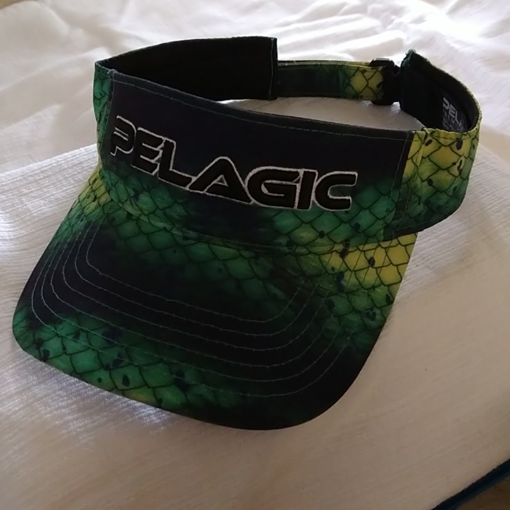 PELAGIC PERFORMANCE VISOR DORADO